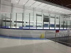 Esperienza di pattinaggio realistico estrema planata Uhmwpe ghiaccio sintetico senza ghiaccio pattinaggio piastrelle skateable hockey pista di pattinaggio sintetico - Product Image 3