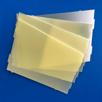 Film de luminosité BEF avec couche de diffusion pour applications d'affichage LCD à écran plat