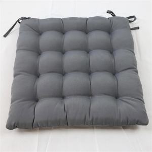 Venta directa de fábrica 40x40 100% Poliéster Reciclar Cojín de asiento duradero portátil Cojín de silla relajante para uso en interiores y exteriores - Product Image 1