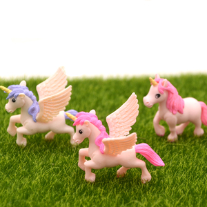 Personalità adulti ragazza ragazzo regalo di compleanno del Commercio All'ingrosso di Animali 3d portachiavi piccolo piccolo giocattoli di plastica unicorn figurine - Product Image 4