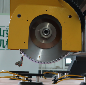 China Kombinierte Platten säge Mehrspindel-CNC-Fräsen Holz bearbeitungs gravur maschine Vakuums auger Hoch effizientes mach3-Zahnrad - Product Image 4