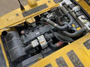 Excavatrice sur chenilles Komatsu PC200 d'occasion, haute performance, faible nombre d'heures, prix attractif, 20 tonnes, boîte de vitesses, pompe, moteur, 1 an de service après-vente - Product Image 6