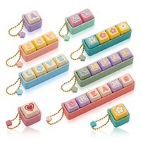 Bestseller Gantungan Kunci Penghilang Stres Ujung Jari Keyboard Clicker Cetak 3D PLA Dapat Disesuaikan Huruf/Simbol