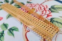 Xusheng Support de Mahjong en Acrylique Transparent de Luxe, 20 pouces, avec Poussoir Droit de 5 mm, en Rotin Tressé, Pliable, Portable et Durable