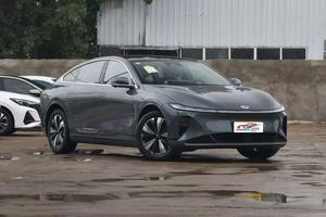 Changan Qiyuan A07 Hybride EREV Berline 2023 d'<span class=keywords><strong>occasion</strong></span>, roues R18 foncées, assistance à la conduite L2+, sièges en cuir, toit ouvrant, automatique - Product Image 3