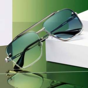 Lunettes de soleil 2025 personnalisées avec logo, monture carrée rétro, verres dégradés, protection UV400, grande monture métallique, pour la conduite, pour hommes et femmes - Product Image 2