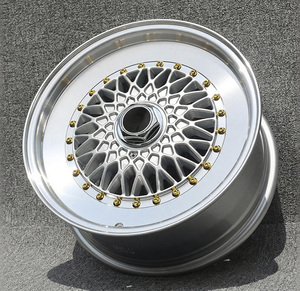 VIP Phong Cách 16x7inch Et20 4x100/114.3 73.1cb Bạc Bánh Xe Hợp Kim Với Đinh Tán Vàng Cho Sang Trọng Sedan Tùy Biến - Product Image 6