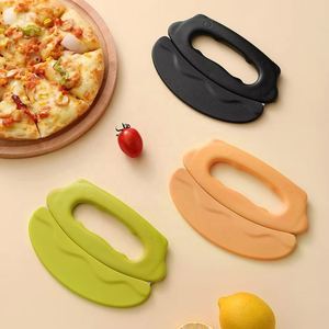 Heavy-Duty Stainless Steel <b>Ring</b> Pizza <b>Cutter</b> Creative Tool for Home Use Innovative Plastic Kitchen Utensil - Product Image 3