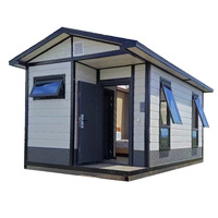 Maisonnette préfabriquée moderne en structure acier, panneaux sandwich, villa modulaire mobile, cabane de camping avec véranda