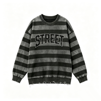 T-shirt col rond noir et gris à rayures, imprimé lettres Kornit DTG STREET, délavage minéral, ourlet brut effiloché, coupe ample, style streetwear