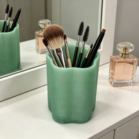 Porte-pinceaux de maquillage en résine en forme de fleur, bord ondulé, support de rangement pour outils cosmétiques, porte-rouge à lèvres et crayons à sourcils multifonctionnel