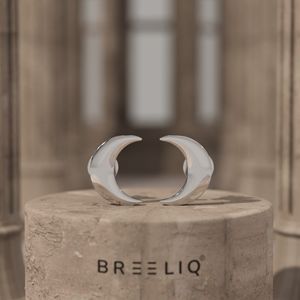 Pendientes de Oro Sólido de 14K con Forma de Media Luna para Mujer, Joyería Celestial Minimalista, Pendientes Delicados de Luna de 9MM, Regalo Único - Product Image 1