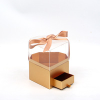 Vente chaude Saint Valentin Boîte à fleurs en forme de coeur Boîte cadeau en acrylique transparent avec tiroir Matériau en feuille de cuir en relief