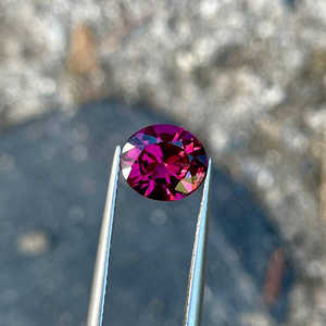 คอลเลกชันยอดเยี่ยม 2024 พลอยกึ่งมีค่าสีแดงอมชมพูทรงรี ตัดแบบโอวอล ได้รับการรับรอง พร้อมจัดส่ง - Product Image 2