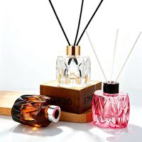 En gros, Flacon diffuseur en verre de luxe 50ml 100ml, pour ensemble d'aromathérapie à bâtonnets, vide, sérigraphie, forme losange, décoration intérieure