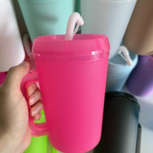 <span class=keywords><strong>Taza</strong></span> de Plástico Brillante con Logotipo Personalizado, 22oz/34oz, para Café, Viajes al Aire Libre, <span class=keywords><strong>Taza</strong></span> Mega, Doble Pared Aislada, <span class=keywords><strong>Taza</strong></span> Fría con Tapa y Pajita - Product Image 3