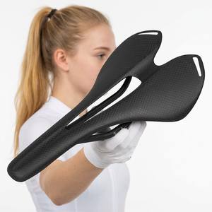 Selle de vélo TOSEEK personnalisée sans logo, entièrement en fibre de carbone, légère, simple, ventilée, pour vélos de route/VTT, pièces de vélo OEM - Product Image 1