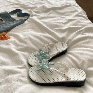 GON22 Sandalias de Playa para Mujer con Punta Abierta y Antideslizantes, Diseño de Estrella de Mar, Tendencia de Moda de Verano - Product Image 2