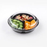 Ecologisch verantwoorde, recyclebare clamshell verpakking van transparant plastic voor fruit, groenten en bessen, met ventilatieopeningen, geschikt voor levensmiddelen.