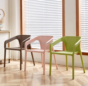 ¡Novedad de <span class=keywords><strong>2023</strong></span>! Sillas de plástico al aire libre para exteriores, silla hueca Simple de ocio, café, reposabrazos apilable para exteriores, sillas de comedor - Product Image 6