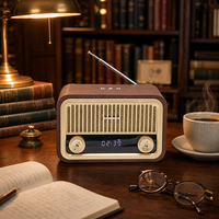 ODM OEM Maßgefertigtes Retro-Radio mit Kabelloser Ladefunktion 10W FM BT USB TF-Player 2000mAh Digitaler LED-Wecker