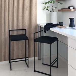 Tabouret de Bar Carré Moderne en Fer Forgé <span class=keywords><strong>Chaise</strong></span> de Designer Personnalisée pour la Maison Cuisine Tabouret de Bar Haut pour le Restaurant de la Boutique de Thé au Lait - Product Image 6