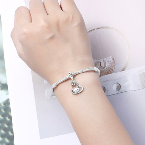 Exquisita joyería con forma de corazón para gatos, joyería LOVE con microincrustaciones en latón blanco, un regalo perfecto para aniversario. - Product Image 6