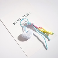 Porte-clés Cœur Doux et Moelleux avec Pompon Tressé Coloré, Pendentif Esthétique Adorable pour Sac, Anneau de Clés en Peluche pour Sac à Dos et Sac à Main