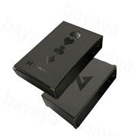 Haute qualité UV noir noyau papier lin matériel personnalisé imprimé cartes à jouer jeu Poker ensemble pour les rassemblements sociaux