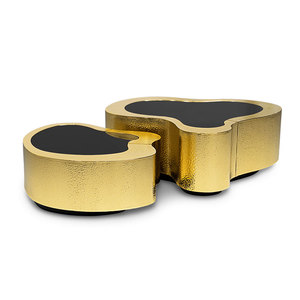 <span class=keywords><strong>Table</strong></span> basse moderne de luxe en or martelé avec verre trempé noir, meubles élégants pour le salon, personnalisation en gros - Product Image 3