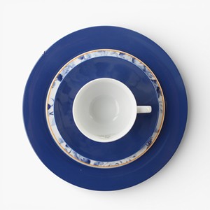 <span class=keywords><strong>Service</strong></span> de table en porcelaine bleu et blanc, assortiment de couleurs bleu marine, comprenant une assiette plate, une assiette à dessert, une tasse à thé et une soucoupe - Product Image 3