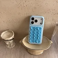 Coque de protection en silicone 3D motif cœur mignon avec ventouse, couleur bonbon, pour iPhone 17 Pro Max 16 Pro Max, fonction d'adsorption puissante