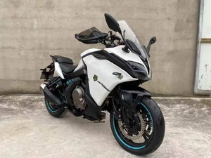 <span class=keywords><strong>Moto</strong></span> 400GT 400cc, bicylindre en parallèle, refroidissement liquide, <span class=keywords><strong>sport</strong></span> <span class=keywords><strong>touring</strong></span>, ABS, 6 vitesses, adaptée à toutes les conditions routières - Product Image 1