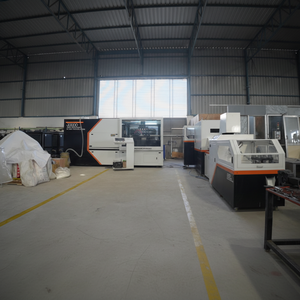 Automático de alta velocidad 36 cavidades tapas de plástico máquina de moldeo por compresión Velocidad de hasta 38000 por hora - Product Image 1