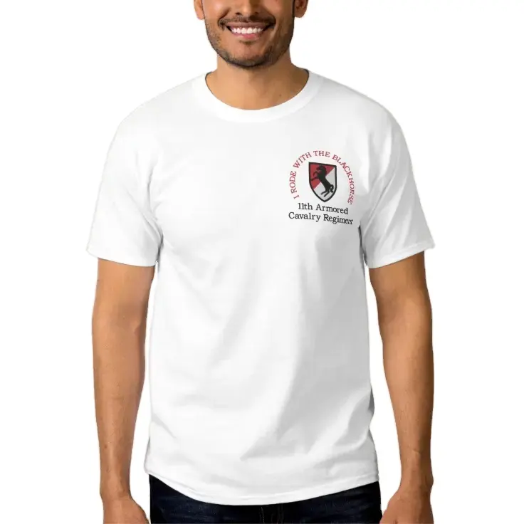 Camiseta personalizada parche hombres camisetas 100% algodón Streetwear venta al por mayor peso pesado camisetas hombres camisetas bordadas