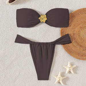 Ensemble bikini deux pièces sans bretelles pour femmes, avec accent métallique, couleur unie, pour la natation et les sports nautiques - Product Image 3