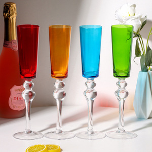 Lot de Verres à Boire Colorés en Gros – Flûtes à <span class=keywords><strong>Champagne</strong></span> et Gobelets à Vin en Cristal à Long Pied Tendance - Product Image 1