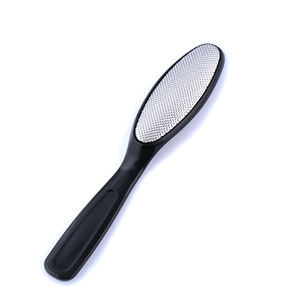 Râpe à pieds, lime à pieds, grattoir à pieds, brosse à pieds, éliminateur de callosités, brosse à pieds pour usage domestique - Product Image 5
