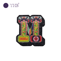 Motifs thermocollants personnalisés pour T-shirts et sweats à capuche en verre, avec motifs de logo, paillettes, strass et formes variées