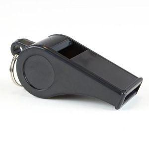 Silbato de plástico negro con cordón para porristas y árbitros deportivos - Product Image 2