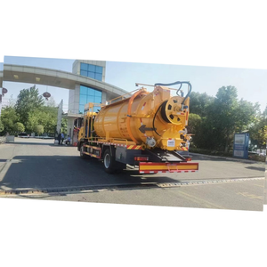 Sinotruk High Pressure Sewage Pipe Cleaning Suction Truck Vacuum Pump with High Efficiency Sludge Removal Sewage Suction Truck - Product Image 6