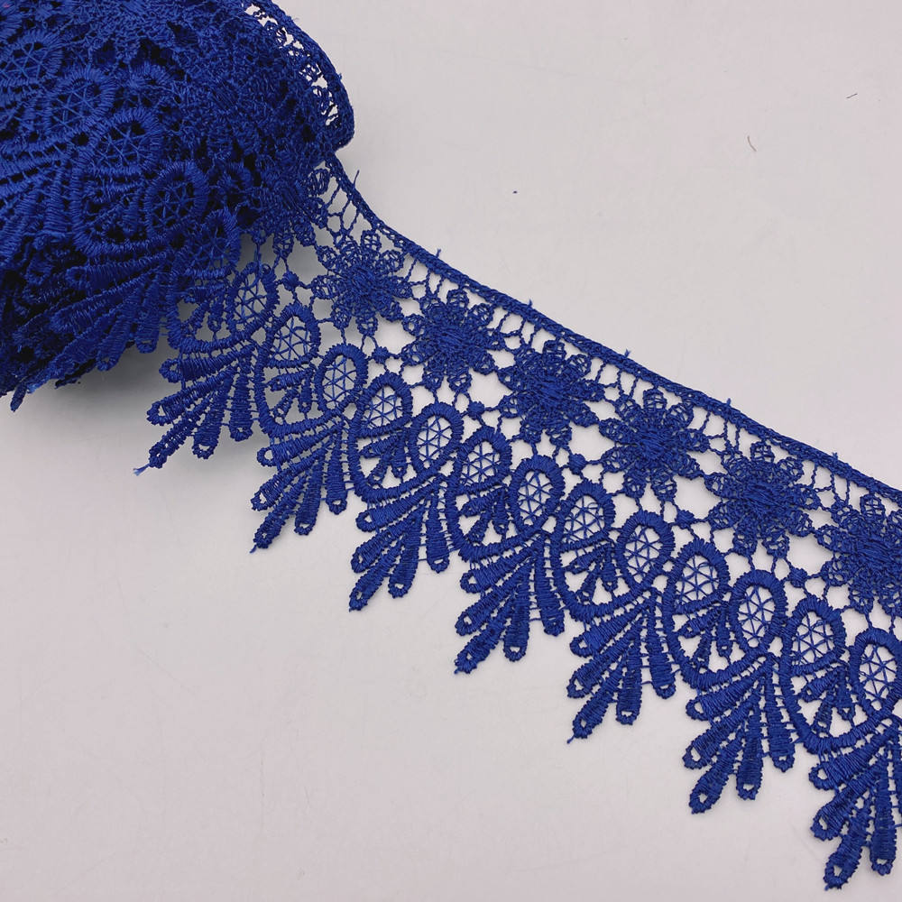 สีน้ำเงิน