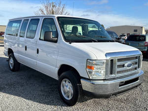 <span class=keywords><strong>Ford</strong></span> E-Series E-350 SD XLT 3 porte <span class=keywords><strong>Van</strong></span> del <span class=keywords><strong>2013</strong></span> usato, sedili in pelle, guida a sinistra, Euro III, tetto apribile, fari a LED, telecamera posteriore, 8 airbag - Product Image 3