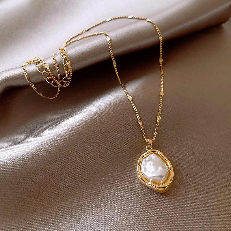 สร้อยคอไข่มุกบาร็อค