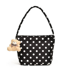 Sac à bandoulière en nylon à pois pour femmes, simple et polyvalent, petit sac sous le bras - Product Image 1