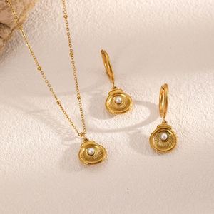 Ensemble de bijoux en acier inoxydable <b>retro</b> avec collier et boucles d'oreilles creoles en zircon vert et zircon cadeau pour - Product Image 1