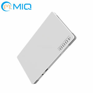 Batterie externe mobile avec logo personnalisé petit chargeur de téléphone en aluminium carte de crédit 4000mah mini banque d'alimentation avec câbles intégrés - Product Image 6