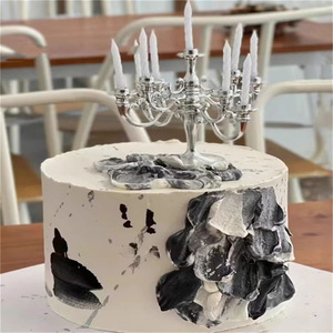 Adornos para Velas de Pastel de Cumpleaños, Decoraciones de Candelabros Retro Europeos y Americanos de Plástico, Suministros Decorativos para Postres - Product Image 3