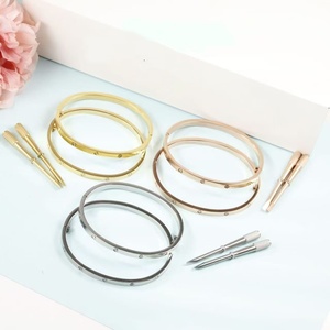 Bracelets LOVE de luxe pour créateurs de bijoux, version fine, en acier inoxydable, avec tournevis, pour amoureux - Product Image 2