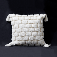 Housse de coussin décorative en coton tissé 3D à rayures carrées de style bohème Innermor pour la maison, l'hôtel, l'hôpital